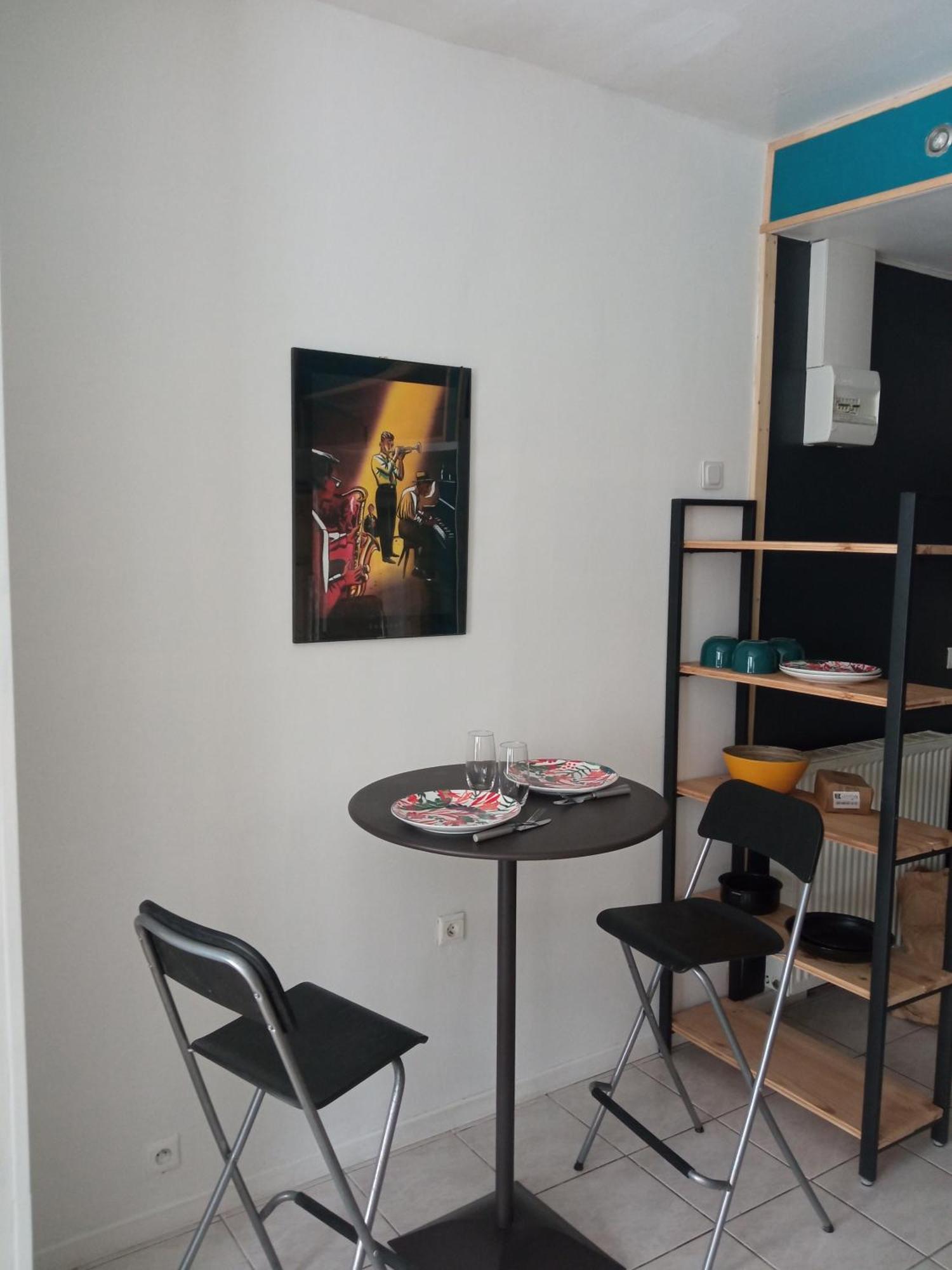 A 2 Pas De Naval Group Au Coeur D Rue Commercante Apartment *
